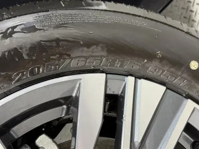 日産 セレナ e－パワー ハイウェイスター V 大阪府 2025(令7)年 0.1千km プリズムホワイト 登録済未使用車 ProPILOT 純正12.3incナビTV 360カメラ デジタルインナーミラー ハーフレザー レーダークルコン 衝突軽減ブレーキ レーンアシスト ブラインドSM 踏み間違い防止装置 クリアランスソナー 置き型充電