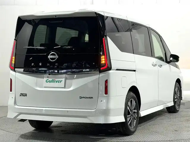 日産 セレナ e－パワー ハイウェイスター V 大阪府 2025(令7)年 0.1千km プリズムホワイト 登録済未使用車 ProPILOT 純正12.3incナビTV 360カメラ デジタルインナーミラー ハーフレザー レーダークルコン 衝突軽減ブレーキ レーンアシスト ブラインドSM 踏み間違い防止装置 クリアランスソナー 置き型充電