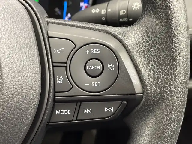 トヨタ ＲＡＶ４ ハイブリッドX 栃木県 2023(令5)年 1.6万km ホワイトパールクリスタルシャイン ワンオーナー/8インチディスプレイオーディオ/（Bluetooth/USB/フルセグTV/Applecarplay/AndroidAuto）/バックカメラ/TRDフルエアロ/トヨタセーフティセンス/衝突軽減ブレーキ/車線逸脱警報/オートマチックハイビーム/先行車発進告知/ブラインドスポットモニター/前後コーナーセンサー/ビルトインETC2.0/前方ドラレコ/禁煙車/オートライト/LEDヘッドライト/横滑り防止装置/AC100V電源/フォグランプ/スマートキー/プッシュスタート/ステアリングスイッチ/革巻きステアリング/電動格納ミラー/純正アルミホイール/純正フロアマット