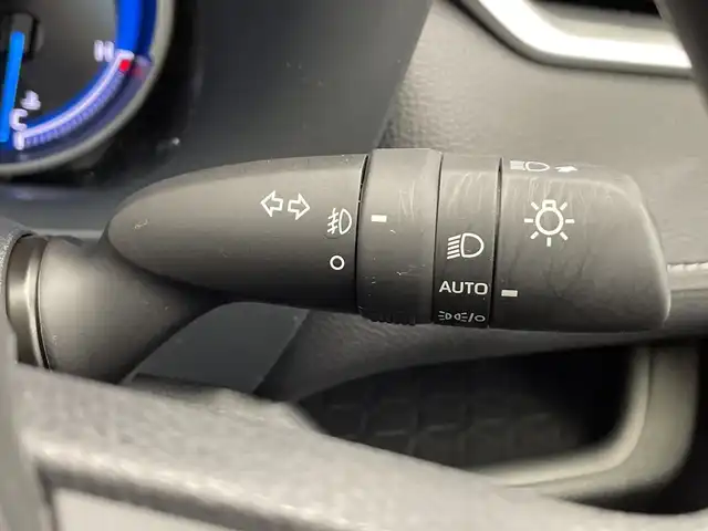 トヨタ ＲＡＶ４ ハイブリッドX 栃木県 2023(令5)年 1.6万km ホワイトパールクリスタルシャイン ワンオーナー/8インチディスプレイオーディオ/（Bluetooth/USB/フルセグTV/Applecarplay/AndroidAuto）/バックカメラ/TRDフルエアロ/トヨタセーフティセンス/衝突軽減ブレーキ/車線逸脱警報/オートマチックハイビーム/先行車発進告知/ブラインドスポットモニター/前後コーナーセンサー/ビルトインETC2.0/前方ドラレコ/禁煙車/オートライト/LEDヘッドライト/横滑り防止装置/AC100V電源/フォグランプ/スマートキー/プッシュスタート/ステアリングスイッチ/革巻きステアリング/電動格納ミラー/純正アルミホイール/純正フロアマット