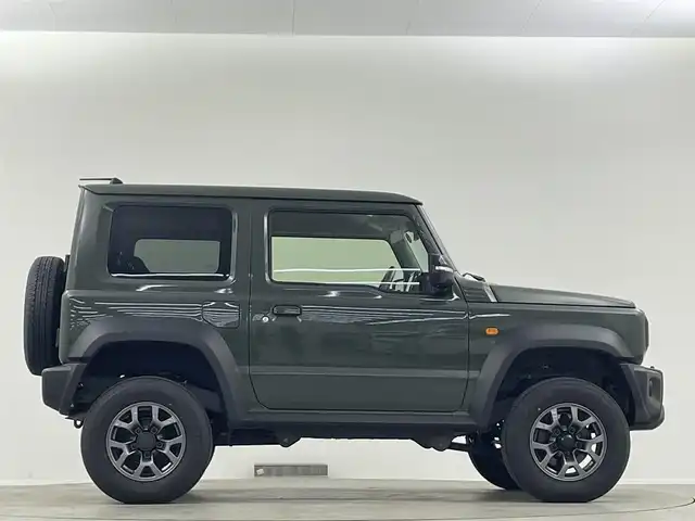 スズキ ジムニー シエラ JC 埼玉県 2023(令5)年 2.2万km ジャングルグリーン 8インチナビ Bluetooth バックカメラ シートヒーター クルーズコントロール 衝突軽減システム オートハイビーム ダウンヒルアシストコントロール 純正LEDヘッドライト ETC スマートキー