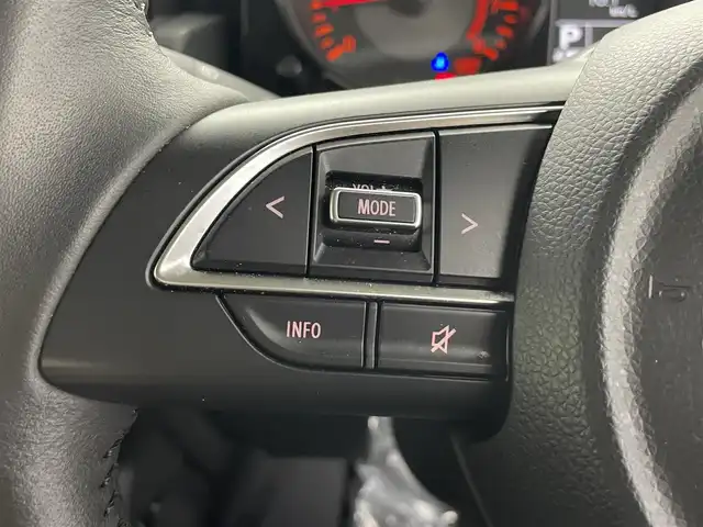 スズキ ジムニー シエラ JC 埼玉県 2023(令5)年 2.2万km ジャングルグリーン 8インチナビ Bluetooth バックカメラ シートヒーター クルーズコントロール 衝突軽減システム オートハイビーム ダウンヒルアシストコントロール 純正LEDヘッドライト ETC スマートキー