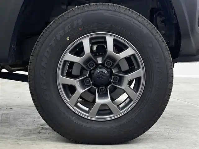 スズキ ジムニー シエラ JC 埼玉県 2023(令5)年 2.2万km ジャングルグリーン 8インチナビ Bluetooth バックカメラ シートヒーター クルーズコントロール 衝突軽減システム オートハイビーム ダウンヒルアシストコントロール 純正LEDヘッドライト ETC スマートキー