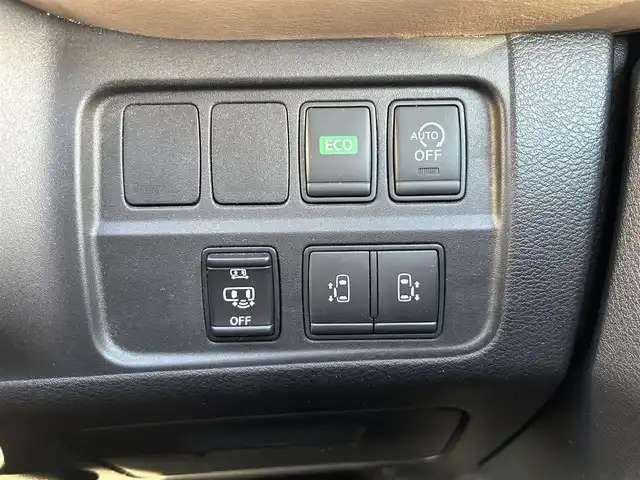 日産 セレナ ハイウェイスター G 宮城県 2016(平28)年 6.6万km ブリリアントホワイトパール セーフティパックB/・プロパイロット/・車線逸脱防止支援システム/・SRSエアバッグ（サイド/カーテン）/・アラウンドビューモニター/・スマートルームミラー/・ステアリングスイッチ/・踏み間違い衝突防止アシスト/・インテリジェントパーキングアシスト/・進入禁止標識検知/・ふらつき警報/・フロント＆バックソナー/・ヒーター付ドアミラー/・電動パーキングブレーキ/・オートブレーキホールド/グラデーション織物/合皮コンビシート/ブラウン革貼インパネ加飾/＝＝＝/エマージェンシーブレーキ/車線逸脱警報/純正フリップダウンモニター/純正9インチナビ（MM516D-L）/・CD/DVD/・Bluetooth/・フルセグTV/ビルトインETC/ハンズフリー両側電動スライドドア/革巻きステアリング/ステアリングスイッチ/LEDヘッドランプ/フォグランプ/オートライト/スマートキー＆プッシュスタート/電動格納ミラー/純正16インチAW/純正フロアマット/ドアバイザー/W/サイド/カーテンエアバッグ