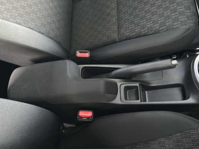 ホンダ フィット 13G Fパッケージ ファインED 大阪府 2017(平29)年 3.4万km クリスタルブラックパール ワンオーナー/純正ナビ/フルセグＴＶ/Bluetoothオーディーオ/DVD再生/バックカメラ/衝突軽減ブレーキ/スマートキー/プッシュスタート/ETC/LEDライト/サイドエアバッグ/カーテンエアバッグ