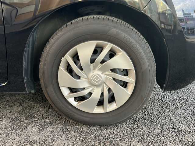 ホンダ フィット 13G Fパッケージ ファインED 大阪府 2017(平29)年 3.4万km クリスタルブラックパール ワンオーナー/純正ナビ/フルセグＴＶ/Bluetoothオーディーオ/DVD再生/バックカメラ/衝突軽減ブレーキ/スマートキー/プッシュスタート/ETC/LEDライト/サイドエアバッグ/カーテンエアバッグ