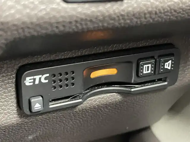 ホンダ フリード G ホンダセンシング 千葉県 2018(平30)年 5.7万km コバルトブルーパール ホンダセンシング/・衝突軽減ブレーキ/レーンキープアシスト/・レーダークルーズコントロール/オートハイビーム/・クリアランスソナー/踏み間違い防止/・標識認識機能/純正メモリナビ(VXM-184VFi)/・フルセグ/BT/DVD/CD/バックカメラ/ステアリングスイッチ/ETC/両側パワースライドドア/LEDヘッドライト/オートライト/スマートキー/プッシュスタート/純正フロアマット/社外15インチAW