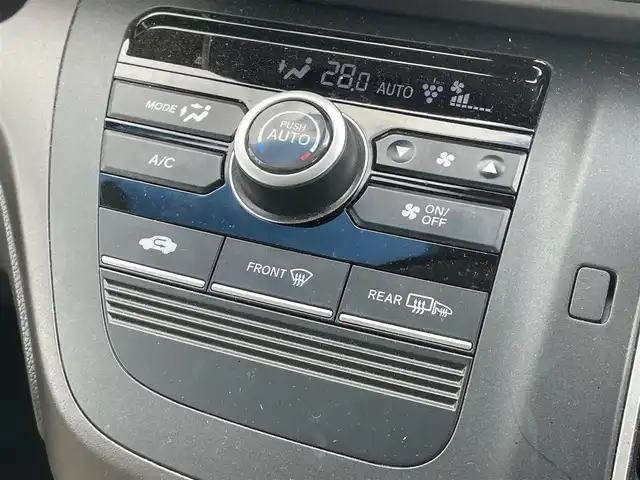 ホンダ フリード G ホンダセンシング 千葉県 2018(平30)年 5.7万km コバルトブルーパール ホンダセンシング/・衝突軽減ブレーキ/レーンキープアシスト/・レーダークルーズコントロール/オートハイビーム/・クリアランスソナー/踏み間違い防止/・標識認識機能/純正メモリナビ(VXM-184VFi)/・フルセグ/BT/DVD/CD/バックカメラ/ステアリングスイッチ/ETC/両側パワースライドドア/LEDヘッドライト/オートライト/スマートキー/プッシュスタート/純正フロアマット/社外15インチAW