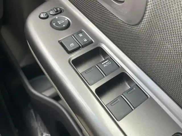 ホンダ フリード G ホンダセンシング 千葉県 2018(平30)年 5.7万km コバルトブルーパール ホンダセンシング/・衝突軽減ブレーキ/レーンキープアシスト/・レーダークルーズコントロール/オートハイビーム/・クリアランスソナー/踏み間違い防止/・標識認識機能/純正メモリナビ(VXM-184VFi)/・フルセグ/BT/DVD/CD/バックカメラ/ステアリングスイッチ/ETC/両側パワースライドドア/LEDヘッドライト/オートライト/スマートキー/プッシュスタート/純正フロアマット/社外15インチAW