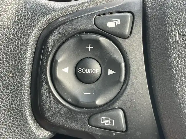 ホンダ フリード G ホンダセンシング 千葉県 2018(平30)年 5.7万km コバルトブルーパール ホンダセンシング/・衝突軽減ブレーキ/レーンキープアシスト/・レーダークルーズコントロール/オートハイビーム/・クリアランスソナー/踏み間違い防止/・標識認識機能/純正メモリナビ(VXM-184VFi)/・フルセグ/BT/DVD/CD/バックカメラ/ステアリングスイッチ/ETC/両側パワースライドドア/LEDヘッドライト/オートライト/スマートキー/プッシュスタート/純正フロアマット/社外15インチAW