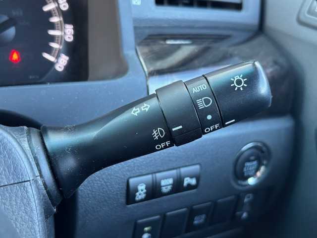 トヨタ ヴェルファイア 宮城県 2013(平25)年 9万km ブラック 走行距離：89661km/ワンオーナー/電動リアゲート/後席モ二ター/パワーシート/両側パワースライドドア/ＥＴＣ/スペアキー/クルーズコントロール/前後コーナーセンサー/純正アルミホイール/社外フロアマット/パワーシート/ＤＮ席シートヒーター/オットマン/AM・FM・CD・DVD・BT・TV・USB・SD