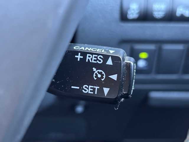 トヨタ ヴェルファイア 宮城県 2013(平25)年 9万km ブラック 走行距離：89661km/ワンオーナー/電動リアゲート/後席モ二ター/パワーシート/両側パワースライドドア/ＥＴＣ/スペアキー/クルーズコントロール/前後コーナーセンサー/純正アルミホイール/社外フロアマット/パワーシート/ＤＮ席シートヒーター/オットマン/AM・FM・CD・DVD・BT・TV・USB・SD