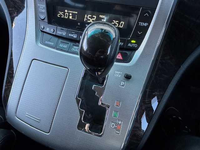 トヨタ ヴェルファイア 宮城県 2013(平25)年 9万km ブラック 走行距離：89661km/ワンオーナー/電動リアゲート/後席モ二ター/パワーシート/両側パワースライドドア/ＥＴＣ/スペアキー/クルーズコントロール/前後コーナーセンサー/純正アルミホイール/社外フロアマット/パワーシート/ＤＮ席シートヒーター/オットマン/AM・FM・CD・DVD・BT・TV・USB・SD