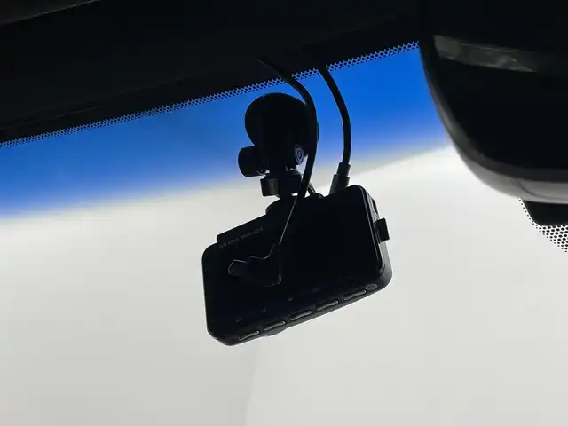 トヨタ クラウン ハイブリッド RS アドバンス 埼玉県 2019(令1)年 2.9万km プレシャスブラックパール 黒レザーシート/純正ナビ/(CD/DVD/Bluetooth/USB/AUX/音楽録音/フルセグ)/セーフティセンス/バックカメラ/レーダークルーズコントロール/前後ドライブレコーダー/シートベンチレーション/パワーシート/ステアリングヒーター/プリクラッシュセーフティ/ヘッドアップディスプレイ/BSM/前後コーナーセンサー/RCTA（リヤクロストラフィックアラート）/BSM（ブラインドスポットモニタリング）/オートLEDライト/純正１８インチアルミホイール