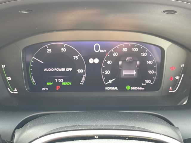 ホンダ ＺＲ－Ｖ ハイブリッド e:HEV Z 兵庫県 2023(令5)年 4.1万km プラチナホワイトパール 純正ナビ（AM/FM/BT）/・フルセグTV/クルーズコントロール/ヒルディセントコントロール/ステアリングスイッチ/パドルシフト/横滑り防止/パワーシート/シートヒーター/スポーツモード/エコモード/ドライブレコーダー/SOS