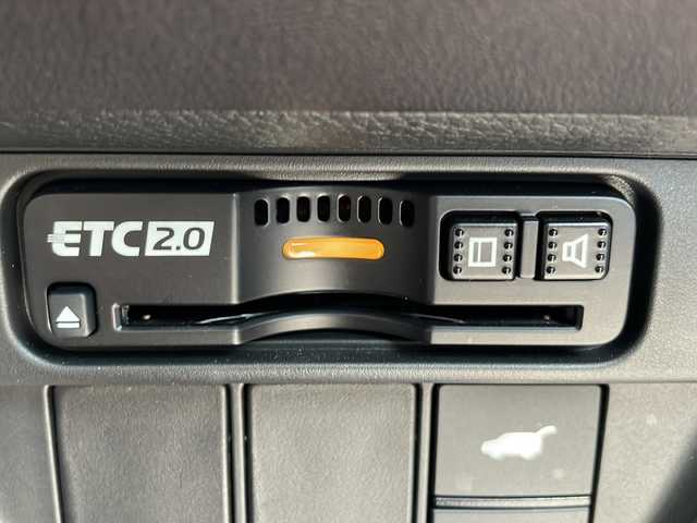 ホンダ ＺＲ－Ｖ ハイブリッド e:HEV Z 兵庫県 2023(令5)年 4.1万km プラチナホワイトパール 純正ナビ（AM/FM/BT）/・フルセグTV/クルーズコントロール/ヒルディセントコントロール/ステアリングスイッチ/パドルシフト/横滑り防止/パワーシート/シートヒーター/スポーツモード/エコモード/ドライブレコーダー/SOS