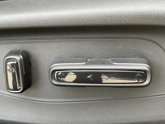 ホンダ ＺＲ－Ｖ ハイブリッド e:HEV Z 兵庫県 2023(令5)年 4.1万km プラチナホワイトパール 純正ナビ（AM/FM/BT）/・フルセグTV/クルーズコントロール/ヒルディセントコントロール/ステアリングスイッチ/パドルシフト/横滑り防止/パワーシート/シートヒーター/スポーツモード/エコモード/ドライブレコーダー/SOS