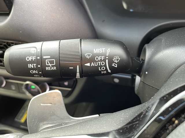 ホンダ ＺＲ－Ｖ ハイブリッド e:HEV Z 兵庫県 2023(令5)年 4.1万km プラチナホワイトパール 純正ナビ（AM/FM/BT）/・フルセグTV/クルーズコントロール/ヒルディセントコントロール/ステアリングスイッチ/パドルシフト/横滑り防止/パワーシート/シートヒーター/スポーツモード/エコモード/ドライブレコーダー/SOS