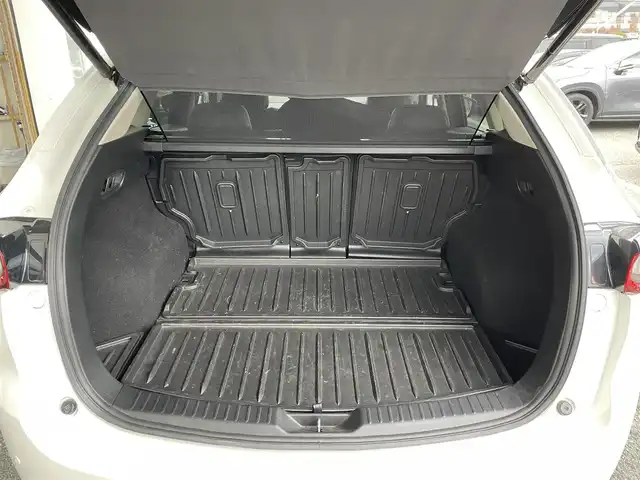 マツダ ＣＸ－５ XD Lパッケージ 東京都 2018(平30)年 3.5万km スノーフレイクホワイトパールマイカ ワンオーナー　/４ＷＤ　/純正ナビ　/ＢＯＳＥ　/全周囲カメラ　/フルセグＴＶ　/レザーシート　/前席パワーシート　/全席シートヒーター　/ステアリングヒーター　/追従クルコン　/電動リアゲート　/エンジンスターター　/禁煙