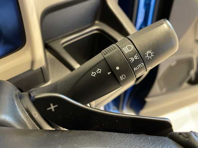 スズキ クロスビー 福井県 2018(平30)年 3.8万km スピーディーブルーメタリック/ブラック2トーンルーフ ワンオーナー/クルーズコントロール/デュアルセンサーブレーキサポート/レーンキープアシスト/コーナーセンサー/盗難防止装置/オートライト/シートヒーター/純正16インチアルミホイール/パドルシフト/LEDヘッドライト/フォグランプ/プッシュスタート/スマートキー