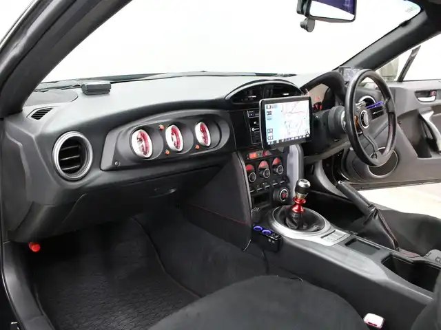 トヨタ ８６ GT 三重県 2013(平25)年 3.5万km クリスタルブラックシリカ 6MT/モデリスタエアロ/HKS 車高調/HKSレーシングサクション/GReddyマフラー/BRIDE D&N席シート/バレンティ テールランプ/バレンティ LEDバックフォグ/NARDI ステアリング/RAYS 18インチアルミホイール/パナソニックフローティングナビ/　フルセグTV/CD/DVD/B-ray/Bluetooth/ブリッツ 追加3連メーター/RAZO(GTSPEC)アルミペダル/社外リアスポイラー/社外タワーバー/レーダー探知機（AR-W86LA)