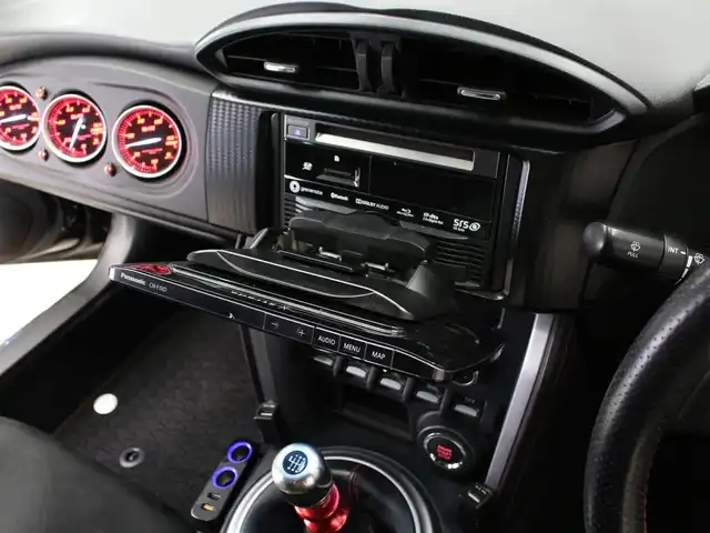 トヨタ ８６ GT 三重県 2013(平25)年 3.5万km クリスタルブラックシリカ 6MT/モデリスタエアロ/HKS 車高調/HKSレーシングサクション/GReddyマフラー/BRIDE D&N席シート/バレンティ テールランプ/バレンティ LEDバックフォグ/NARDI ステアリング/RAYS 18インチアルミホイール/パナソニックフローティングナビ/　フルセグTV/CD/DVD/B-ray/Bluetooth/ブリッツ 追加3連メーター/RAZO(GTSPEC)アルミペダル/社外リアスポイラー/社外タワーバー/レーダー探知機（AR-W86LA)