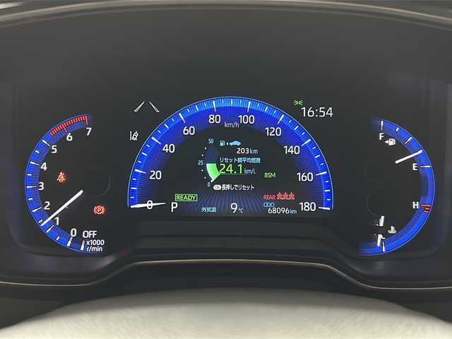 トヨタ カローラ スポーツ ハイブリッドG 宮城県 2022(令4)年 6.8万km アティチュードブラックマイカ 禁煙車/ワンオーナー/トヨタセーフティセンス/・プリクラッシュセーフティ/・レーントレーシングアシスト/・オートマチックハイビーム/・レーダークルーズコントロール/・ロードサインアシスト/・パーキングサポートブレーキ/ブラインドスポットモニター/リヤクロストラフィックアラート/純正9インチディスプレイオーディオ/・BT/AM/FM/USB/Mira/バックカメラ/純正ドライブレコーダー/ビルトインETC/電動パーキングブレーキ/オートホールド/革巻きステアリング/ステアリングスイッチ/プッシュスタート/スマートキー/ハーフレザーシート/LEDヘッドライト/LEDフォグランプ/純正フロアマット/社外18インチアルミホイール/横滑り防止装置/アイドリングストップ/ヘッドライトレベライザー/デュアルエアコン