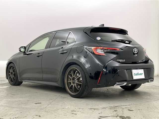 トヨタ カローラ スポーツ ハイブリッドG 宮城県 2022(令4)年 6.8万km アティチュードブラックマイカ 禁煙車/ワンオーナー/トヨタセーフティセンス/・プリクラッシュセーフティ/・レーントレーシングアシスト/・オートマチックハイビーム/・レーダークルーズコントロール/・ロードサインアシスト/・パーキングサポートブレーキ/ブラインドスポットモニター/リヤクロストラフィックアラート/純正9インチディスプレイオーディオ/・BT/AM/FM/USB/Mira/バックカメラ/純正ドライブレコーダー/ビルトインETC/電動パーキングブレーキ/オートホールド/革巻きステアリング/ステアリングスイッチ/プッシュスタート/スマートキー/ハーフレザーシート/LEDヘッドライト/LEDフォグランプ/純正フロアマット/社外18インチアルミホイール/横滑り防止装置/アイドリングストップ/ヘッドライトレベライザー/デュアルエアコン