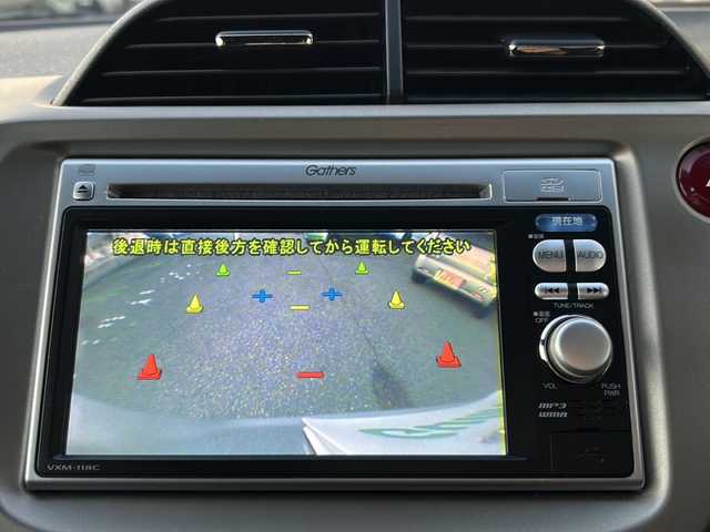 ホンダ フィット ハイブリット スマート セレクション 兵庫県 2011(平23)年 8.1万km アラバスターシルバーメタリック 取扱説明書/保証書/純正メモリナビ（FM/AM/CD/SD/VTR/USB）/スマートキー×２/クルーズコントロール/バックカメラ/純正フロアマット/純正アルミホイール/POLE