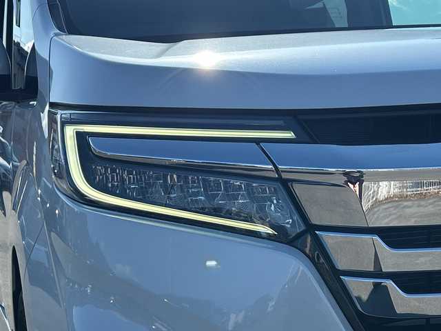 ホンダ ステップワゴン スパーダ eHEV G EXホンダS 山梨県 2021(令3)年 6.9万km プラチナホワイトパール 純正ＳＤナビ　/フルセグＴＶ　/全方位カメラ　/純正ビルトインＥＴＣ２．０　/Ｂｌｕｅｔｏｏｔｈ／ＵＳＢ／ＣＤ　/３列シート　/ハーフレザーシート　/運転席／助手席シートヒーター　/両側パワースライドドア　/ＡＢＳ