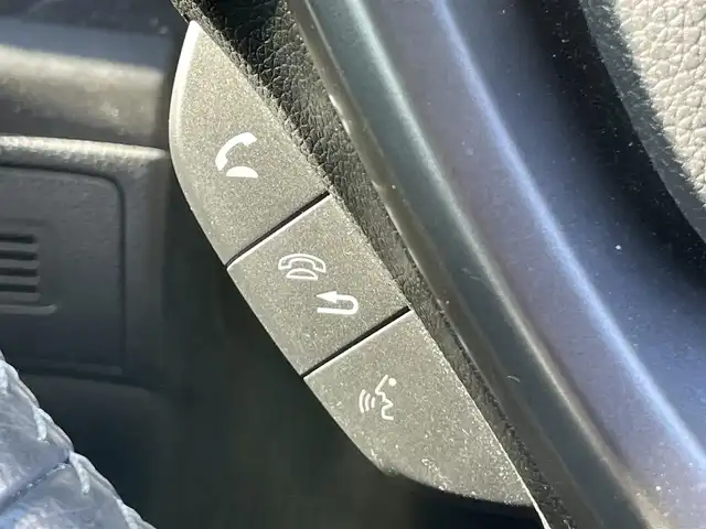 ホンダ フリード ハイブリット EX 香川県 2017(平29)年 9.8万km ホワイトオーキッドパール Honda SENSING/・CMBS（衝突軽減ブレーキ）/・ACC（追従型クルーズコントロール）/・LKAS（車線維持支援システム）/・路外逸脱抑制機能/・前後誤発進抑制機能/・先行車お知らせ機能/・標識認識機能/・歩行者事故低減ステアリング/純正7インチSDナビ/→フルセグ/CD/DVD/Bluetooth/→USB/AM/FM/AUX/iPod/バックカメラ/両側パワースライドドア/ハーフレザーシート/前席シートヒーター/ウォークスルー/LEDオートライト/革巻きステアリング/ステアリングリモコン/純正15インチアルミ/純正フロアマット/ビルトインETC/プッシュスタート/スマートキー