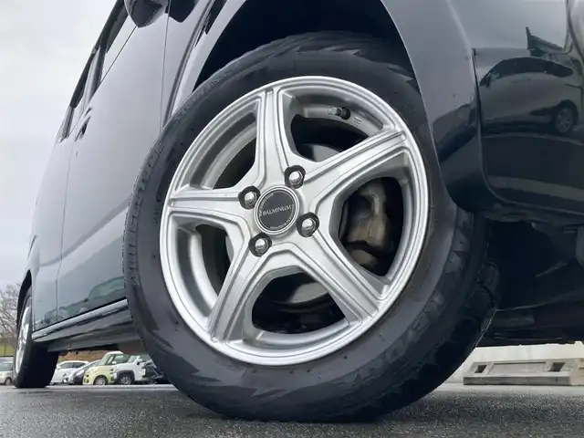 ホンダ Ｎ ＢＯＸ スラッシュ X ターボパッケージ 静岡県 2015(平27)年 8.2万km スマートブラック あんしんパッケージ/純正7インチナビ(VRM-155VFi)/　AM FM CD DVD Bluetooth MusicRack/前後方ドライブレコーダー/クルーズコントロール/シートヒーター(前席)/ステアリングヒーター/HIDオートヘッドランプ/サウンドマッピングシステム/ワイヤレス充電/パドルシフト/スマートキー2本/ターボ/社外14インチアルミホイール/ETC/バックモニター/フルセグTV