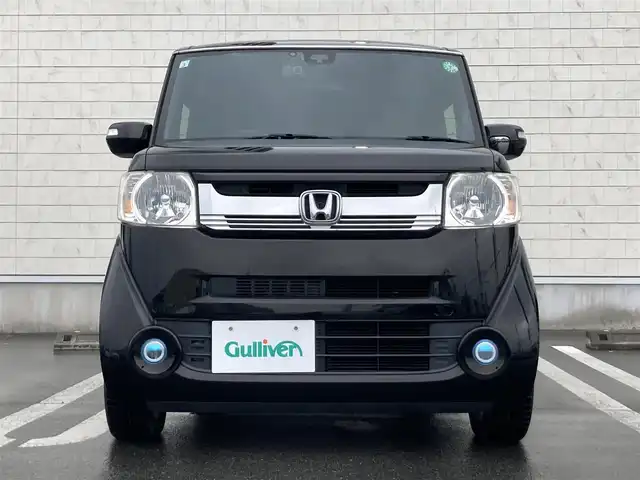ホンダ Ｎ ＢＯＸ スラッシュ X ターボパッケージ 静岡県 2015(平27)年 8.2万km スマートブラック あんしんパッケージ/純正7インチナビ(VRM-155VFi)/　AM FM CD DVD Bluetooth MusicRack/前後方ドライブレコーダー/クルーズコントロール/シートヒーター(前席)/ステアリングヒーター/HIDオートヘッドランプ/サウンドマッピングシステム/ワイヤレス充電/パドルシフト/スマートキー2本/ターボ/社外14インチアルミホイール/ETC/バックモニター/フルセグTV