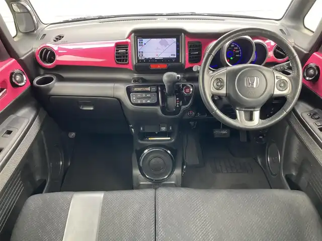 ホンダ Ｎ ＢＯＸ スラッシュ X ターボパッケージ 静岡県 2015(平27)年 8.2万km スマートブラック あんしんパッケージ/純正7インチナビ(VRM-155VFi)/　AM FM CD DVD Bluetooth MusicRack/前後方ドライブレコーダー/クルーズコントロール/シートヒーター(前席)/ステアリングヒーター/HIDオートヘッドランプ/サウンドマッピングシステム/ワイヤレス充電/パドルシフト/スマートキー2本/ターボ/社外14インチアルミホイール/ETC/バックモニター/フルセグTV