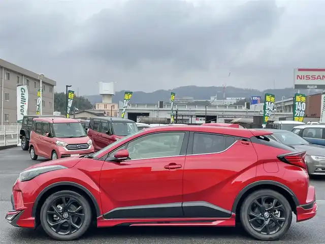 トヨタ Ｃ－ＨＲ G モード ネロセーフティプラスⅡ 広島県 2021(令3)年 4.7万km エモーショナルレッドⅡ ワンオーナー/純正オーディオ/（BT/MIRA CAST）/モデリスタエアロ/全方位カメラ/衝突軽減ブレーキ装置/レーダークルーズコントロール/ハーフレザーシート /車線逸脱警報/革巻きハンドル/オートハイビーム/LEDヘッドライト