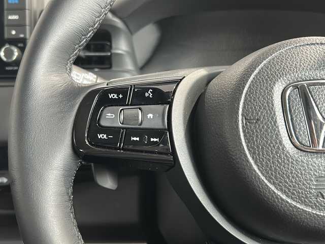 ホンダ ヴェゼル ハイブリッド e:HEV Z 富山県 2022(令4)年 2.9万km メテオロイドグレーメタリック ４WD/純正ナビ（CD/DVD/フルセグTV/BT/SD）/バックカメラ/クルーズコントロール/横滑り防止/レーンキープアシスト/ヒルディセントコントロール/前席シートヒーター/ビルトインETC/ワイパーデアイサー/電動リアゲート/LEDヘッドライト/スマートキー