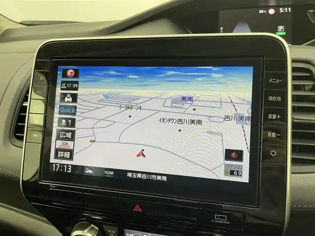 日産 セレナ ハイウェイスター V 埼玉県 2022(令4)年 3.4万km ブリリアントホワイトパール 純正10インチナビ/CD DVD フルセグTV Bluetooth/アラウンドビューモニター/フリップダウンモニター/デジタルインナーミラー/プロパイロット/エマージェンシーブレーキ/車線逸脱警報機能/ブラインドスポットモニター/レーンキープアシスト/クルーズコントロール（追従有）/パーキングアシスト/両側パワースライドドア/コーナーセンサー/ビルトインETC/LEDオートライト/プッシュスタート/スマートキー/スペアキー