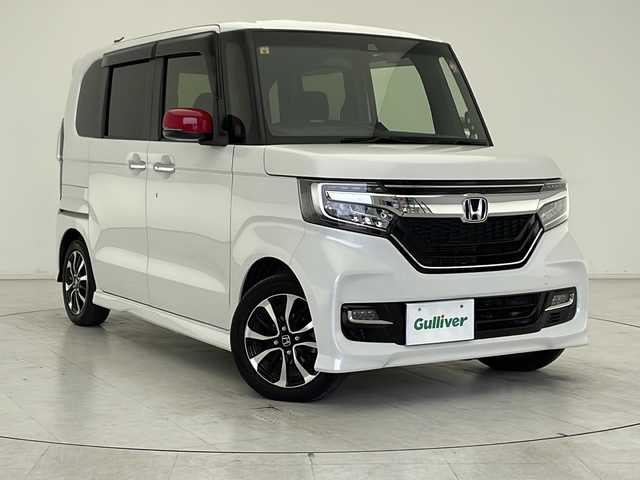 ホンダ Ｎ ＢＯＸ カスタム G L ホンダセンシング 千葉県 2018(平30)年 4.5万km プラチナホワイトパール 純正ナビ/Bluetooth CD DVD AM FM フルセグ/片側パワースライドドア/ＥＴＣ/バックカメラ/ドライブレコーダ/純正フロアマット/純正ドアバイザー/純正アルミホイール/ベンチシート/後席サンシェード/プッシュスタート/スマートキー/ウィンカーミラー/ステアリングスイッチ/フォグランプ/アイドリングストップ/ホンダセンシング/衝突軽減ブレーキ/レーダークルーズコントロール/レーンキープアシスト/路外逸脱抑制機能/コーナーセンサー/オートハイビーム/先行者発進告知/標識認識機能