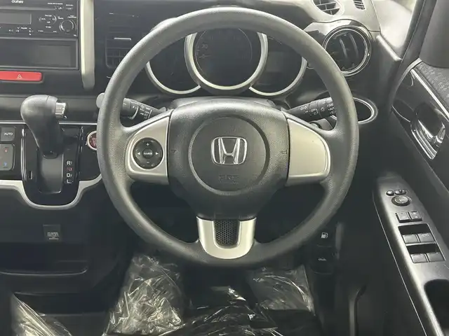 ホンダ Ｎ ＢＯＸ カスタム G Lパッケージ 埼玉県 2015(平27)年 4.8万km プレミアムホワイトパールⅡ 両側スライドドア　フルフラットシート　ＨＩＤヘッドライト　オートライト　前後ドライブレコーダー　純正フロアマット　純正アルミホイール　スマートキー２本　オートエアコン