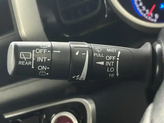 ホンダ Ｎ ＢＯＸ カスタム G Lパッケージ 埼玉県 2015(平27)年 4.8万km プレミアムホワイトパールⅡ 両側スライドドア　フルフラットシート　ＨＩＤヘッドライト　オートライト　前後ドライブレコーダー　純正フロアマット　純正アルミホイール　スマートキー２本　オートエアコン