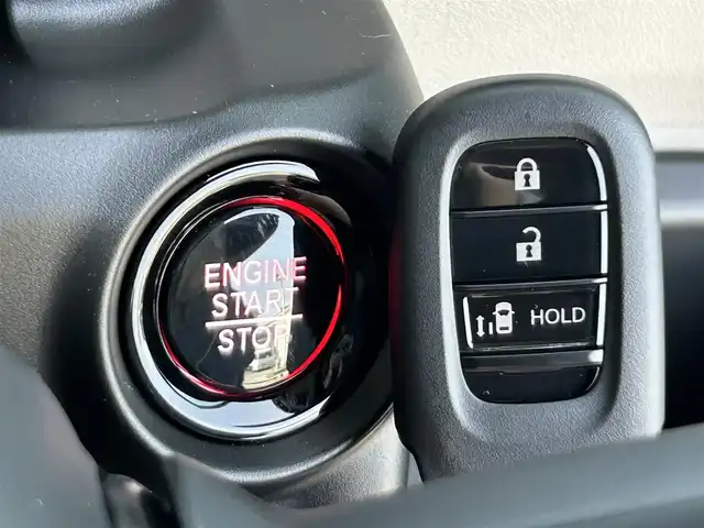 ホンダ Ｎ ＢＯＸ 静岡県 2025(令7)年 0.1万km未満 クリスタルブラックパール バックカメラ/アダプティブクルーズコントロール/プッシュスタート/ベンチシート/シートヒーター/スライドドア/チップアップシート/LEDヘッドライト/オートハイビーム/オートエアコン/前後コーナーセンサー/ホンダセンシング