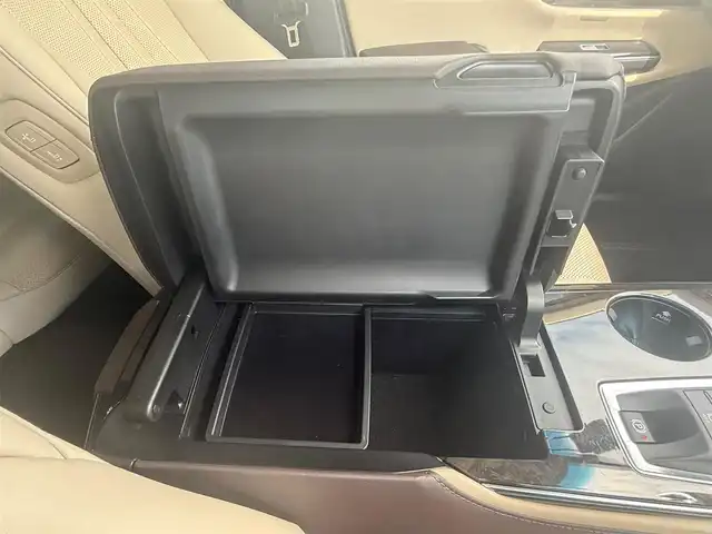 トヨタ クラウン ハイブリッド G－エグゼクティブ Four 岩手県 2019(令1)年 5.8万km ダークブルーマイカ 4WD/トヨタセーフティセンス/　　・プリクラッシュセーフティ/　　・レーンディパーチャーアラート/　　・アダプティブハイビームシステム/　　・レーダークルーズコントロール/純正メモリナビ/　　Bt/フルセグTV/パノラミックビューモニター/バックカメラ/LEDオートライト/フォグランプ/合皮レザーシート/パワーシート/シートヒーター/純正18インチアルミホイール/パドルシフト/ステアリングスイッチ/スマートキー/ETC