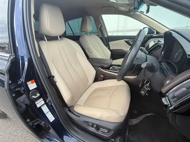 トヨタ クラウン ハイブリッド G－エグゼクティブ Four 岩手県 2019(令1)年 5.8万km ダークブルーマイカ 4WD/トヨタセーフティセンス/　　・プリクラッシュセーフティ/　　・レーンディパーチャーアラート/　　・アダプティブハイビームシステム/　　・レーダークルーズコントロール/純正メモリナビ/　　Bt/フルセグTV/パノラミックビューモニター/バックカメラ/LEDオートライト/フォグランプ/合皮レザーシート/パワーシート/シートヒーター/純正18インチアルミホイール/パドルシフト/ステアリングスイッチ/スマートキー/ETC