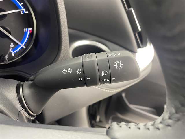 トヨタ ノア ハイブリッド S－Z 茨城県 2025(令7)年 0.1千km アティチュードブラックマイカ 登録済未使用車/純正10.5型DA/フルセグ/CD/DVDデッキ/バックカメラ/快適利便パッケージ/衝突被害軽減ブレーキ/車線逸脱抑制装置/レーダークルーズコントロール/オートマチックハイビーム/クリアランスソナー/両側電動スライドドア/ETC2.0/ドラレコ/シートヒーター/純正17インチAW/3眼LEDヘッドライト/スマートキー