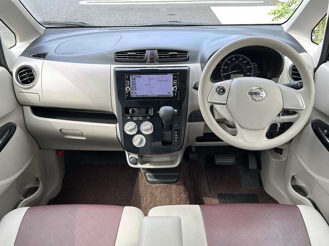 日産 デイズ 茨城県 2016(平28)年 4.8万km 茶 純生ナビ /-BT/CD/SD/ETC /アイドリングストップ /パワーウィンドウ /パワーステアリング /純正フロアマット /衝突軽減システム /ABS /横滑り防止装置 /盗難防止装置 /エアバックW/合皮シート /スペアキー1本