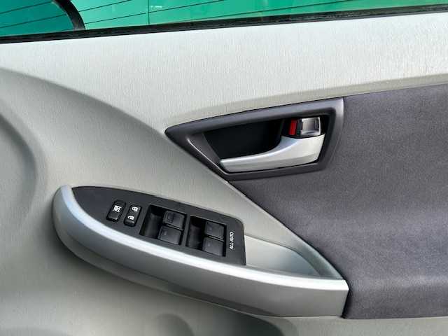トヨタ プリウス S 茨城県 2010(平22)年 3.7万km ホワイトパールクリスタルシャイン 純正ナビ/ワンセグTV/Bluetooth接続/AUX/バックカメラ/コーナーセンサー/ビルトインETC/オートライト/純正フロアマット/スマートキー/プッシュスタート