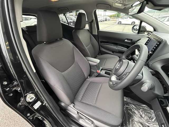 トヨタ アクア G 愛媛県 2024(令6)年 0.3万km ブラックマイカ 純正ディスプレイオーディオ（Bluetooth）/CD/DVDデッキ/ETC/レーダークルーズコントロール/バックカメラ/USB入力端子/スペアキー/前後ドライブレコーダー/前後コーナーセンサー/LEDヘッドライト/純正フロアマット/ABS/横滑り防止装置/レーンキープアシスト/盗難防止装置/オートマチックハイビーム/Wエアバッグ/衝突被害軽減システム