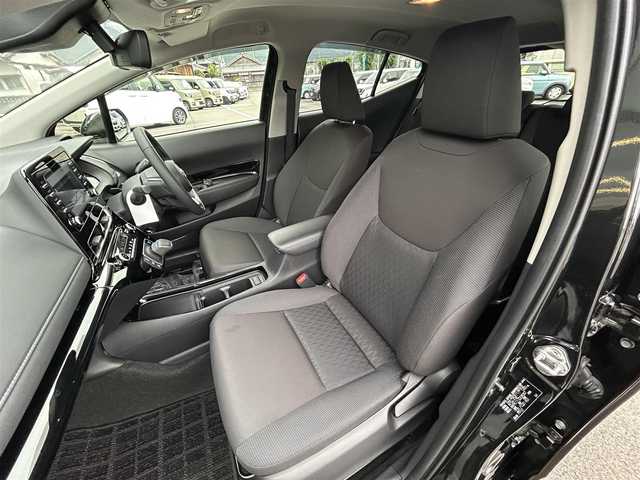 トヨタ アクア G 愛媛県 2024(令6)年 0.3万km ブラックマイカ 純正ディスプレイオーディオ（Bluetooth）/CD/DVDデッキ/ETC/レーダークルーズコントロール/バックカメラ/USB入力端子/スペアキー/前後ドライブレコーダー/前後コーナーセンサー/LEDヘッドライト/純正フロアマット/ABS/横滑り防止装置/レーンキープアシスト/盗難防止装置/オートマチックハイビーム/Wエアバッグ/衝突被害軽減システム