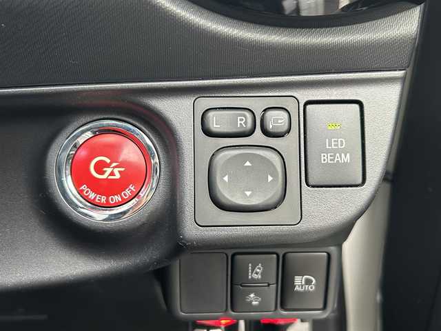 トヨタ アクア G G’s 静岡県 2016(平28)年 5.9万km ライムホワイトパールクリスタルシャイン ワンオーナー/社外ナビ/　（フルセグTV、DVD、CD）/バックカメラ/純正エアロパーツ/クルーズコントロール/ハーフレザーシート/プリクラッシュセーフティ/横滑り防止装置/レーンキープアシスト/オートマチックハイビーム/スマートキー/プッシュスタート/社外ETC/社外前後ドライブレコーダー/盗難防止装置/純正フロアマット/純正17インチアルミホイール/保証書/取扱説明書