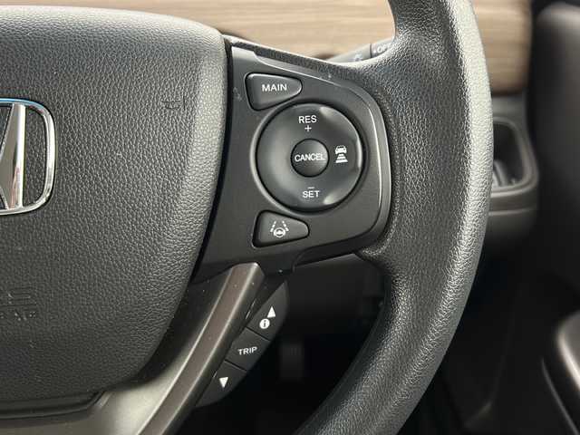 ホンダ フリード G ホンダセンシング 宮城県 2020(令2)年 1.2万km ルナシルバーM ワンオーナー/Honda SENSING/・衝突軽減ブレーキ/・アダプティブクルーズコントロール/・車線維持支援システム/純正9インチSDナビ/・BT.SD.USB.CD.DVD/バックカメラ/フルセグTV/両側パワースライドドア/ビルトインETC/ドライブレコーダー（FR）/プッシュスタート/スマートキー×2/ステアリングスイッチ/純正フロアマット/ハロゲンヘッドライト/純正ホイルキャップ/ドアバイザー/横滑り防止